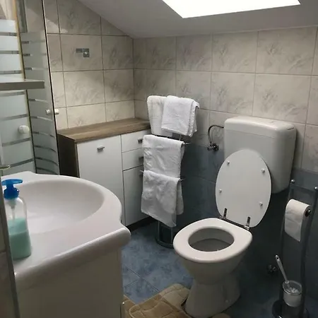 Апартаменты Livk Debeljak